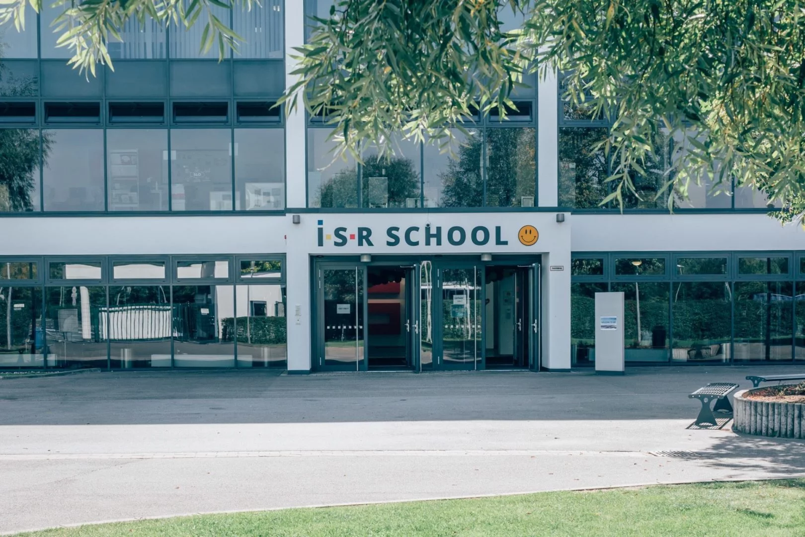 ISR International School on the Rhine Düsseldorf Neuss Meerbusch