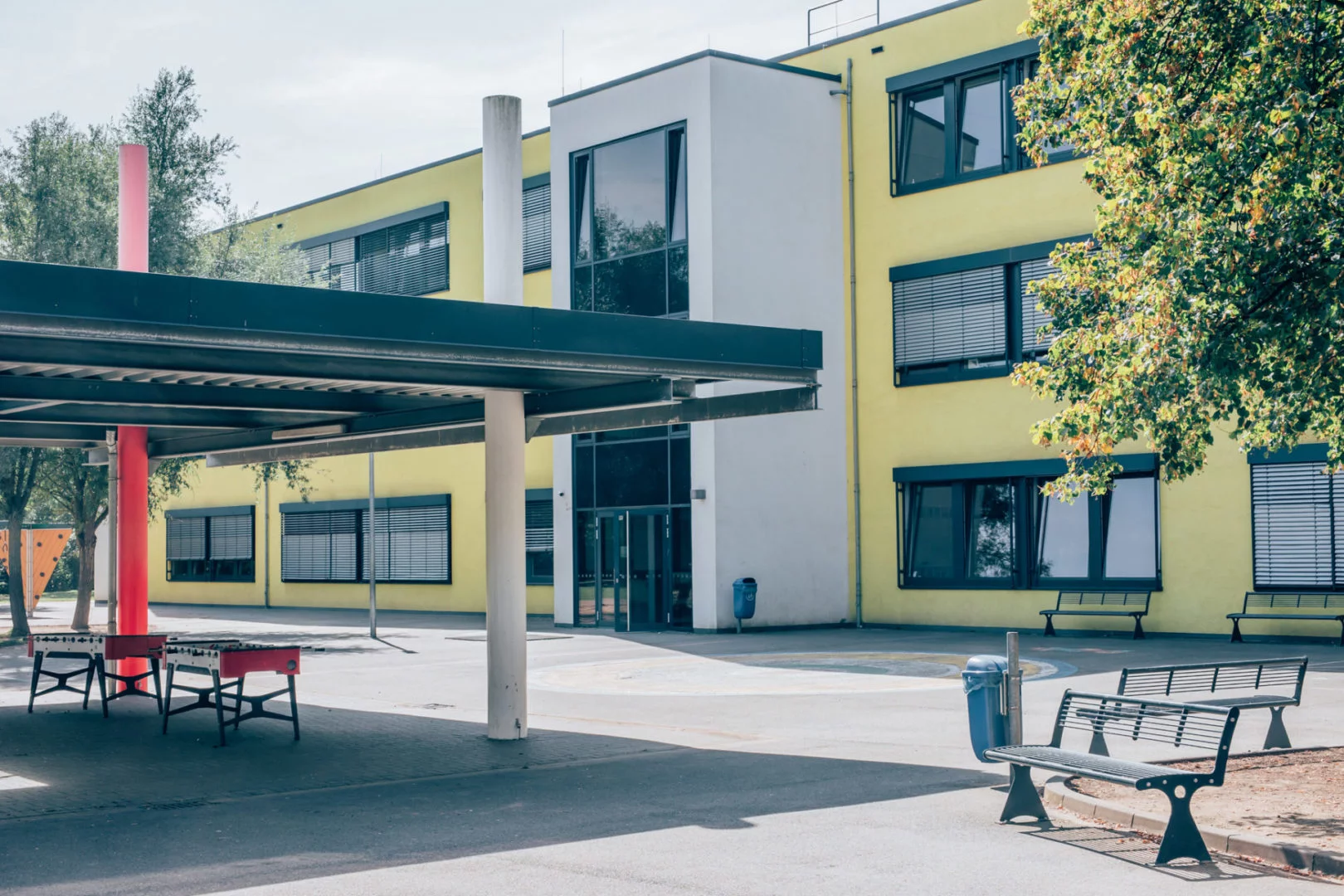 Campus - ISR International School on the Rhine - Düsseldorf, Neuss, Meerbusch